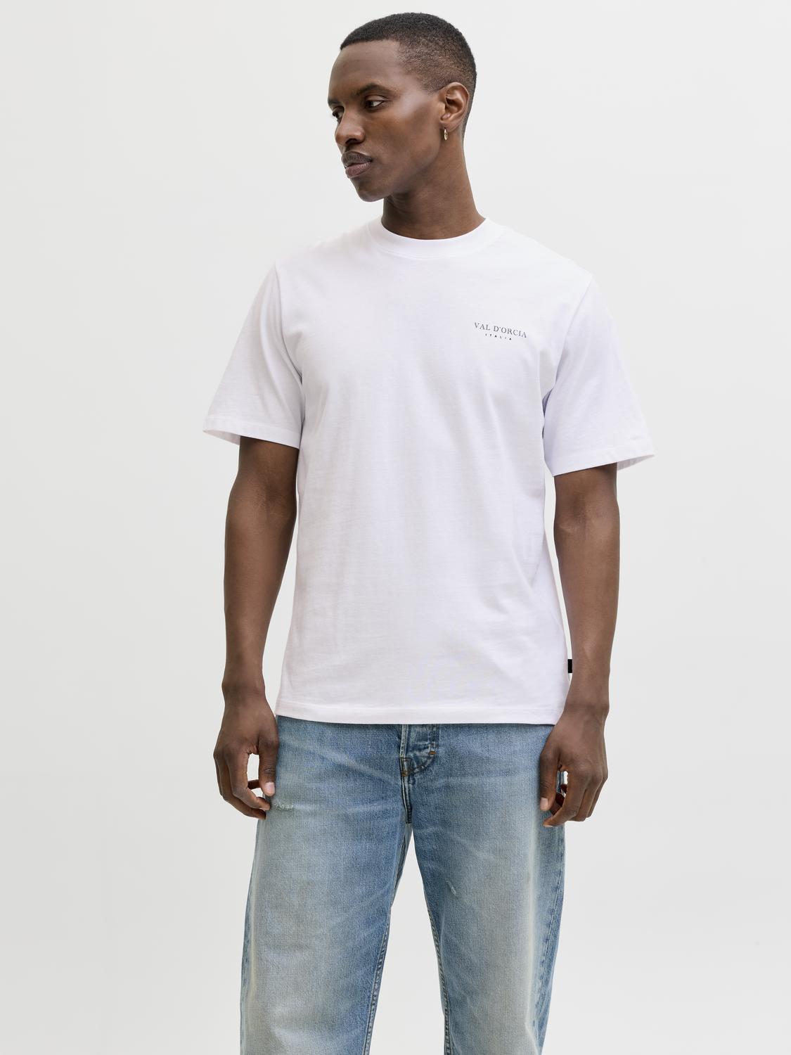 model_shot-front